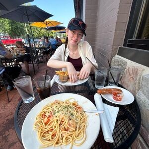 Meet your Posher, Emma